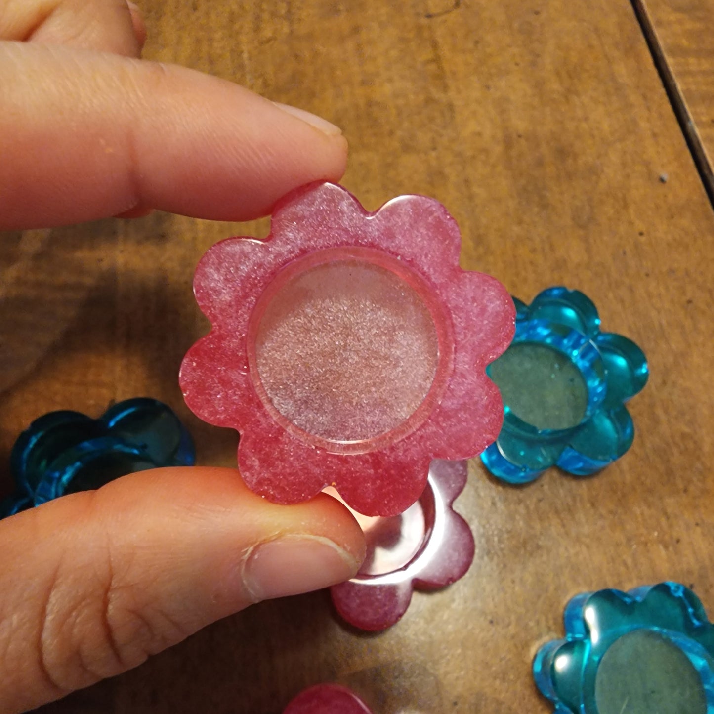 Flower tinkers