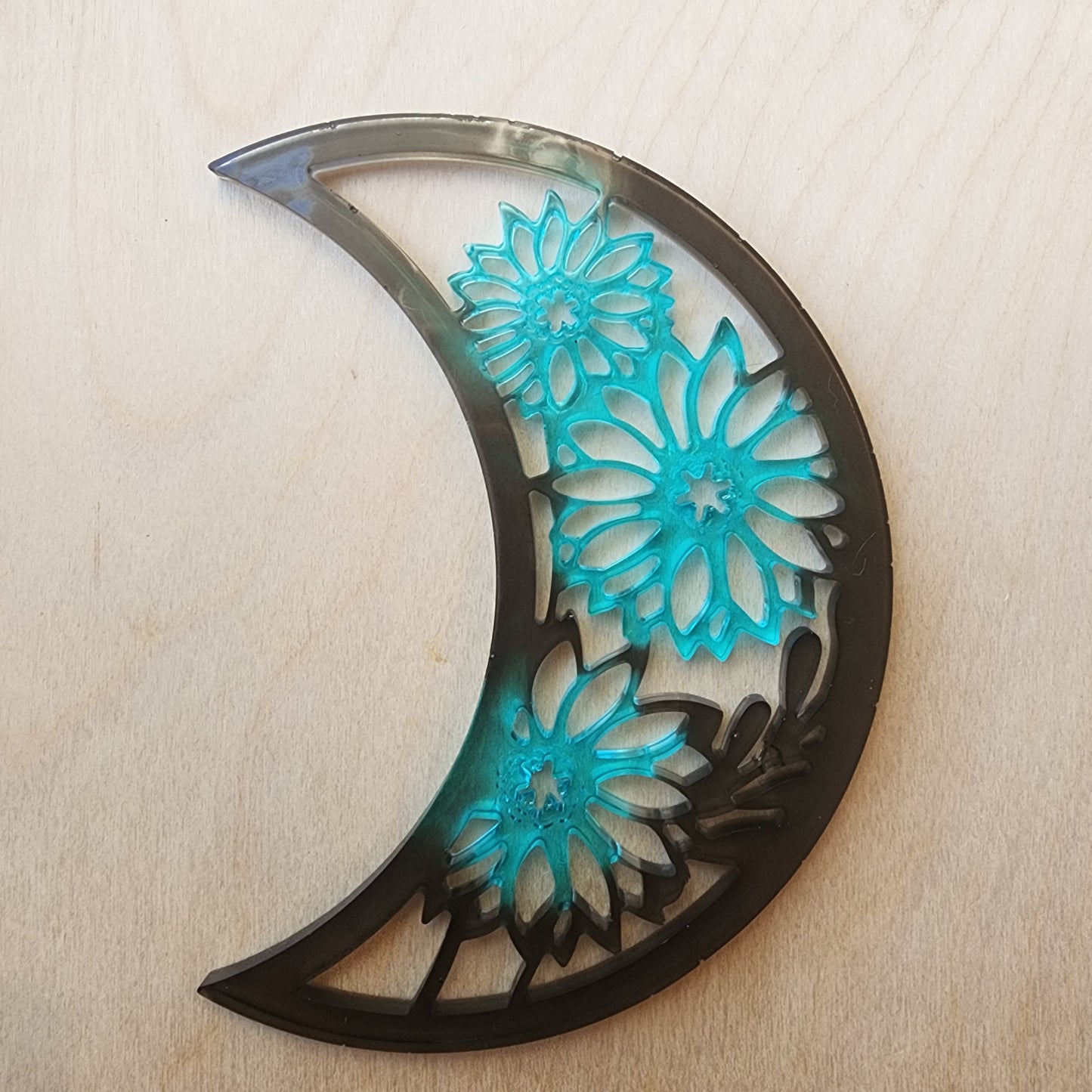 Flower moon wall decor
