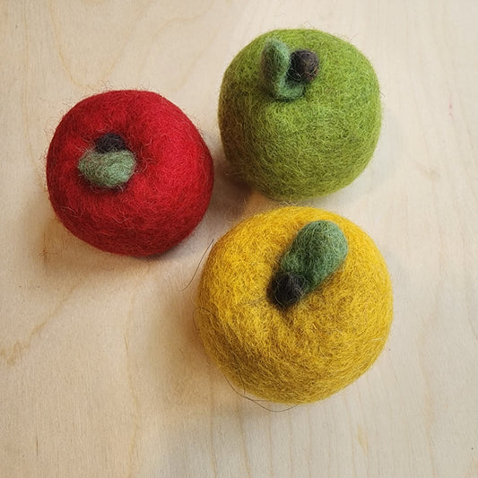 Felt apples
