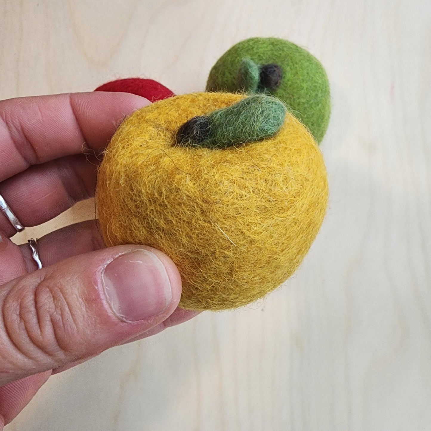 Felt apples