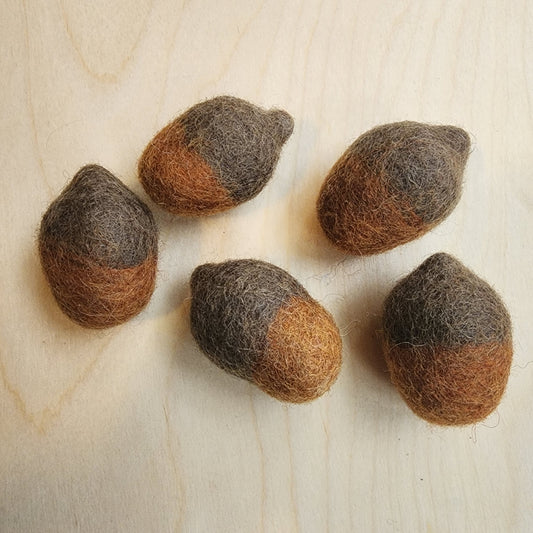 Felt acorns