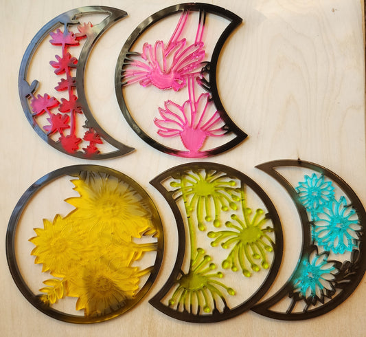 Flower moon wall decor